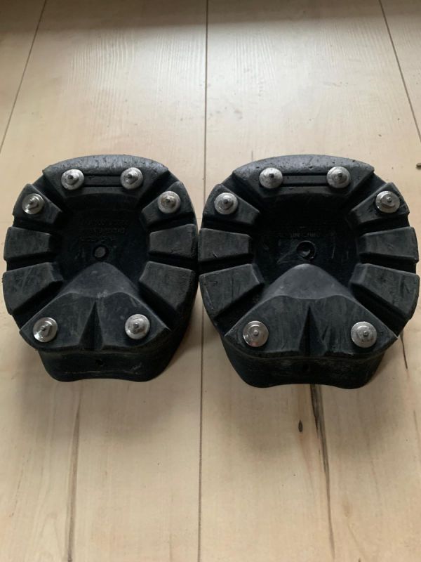 Easyboot Glove Schalen 2stk occ mit Countrystollen Preis für Beide